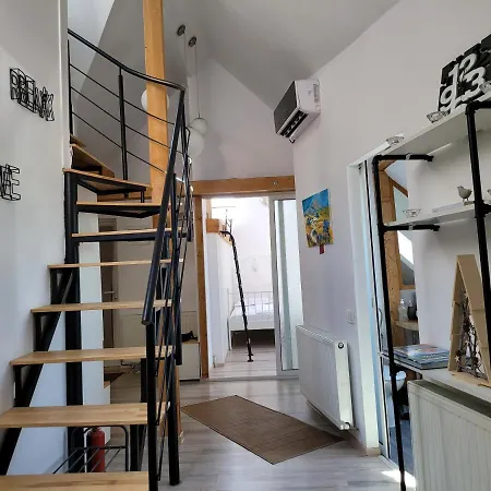 Apartment Kronhome Pop Brasov